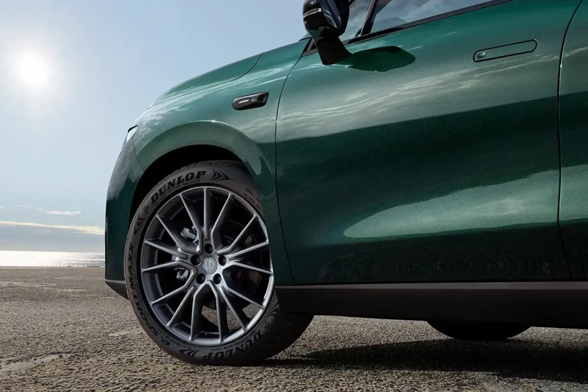 zu sehen: Leap Motor T03 Heckleuchte