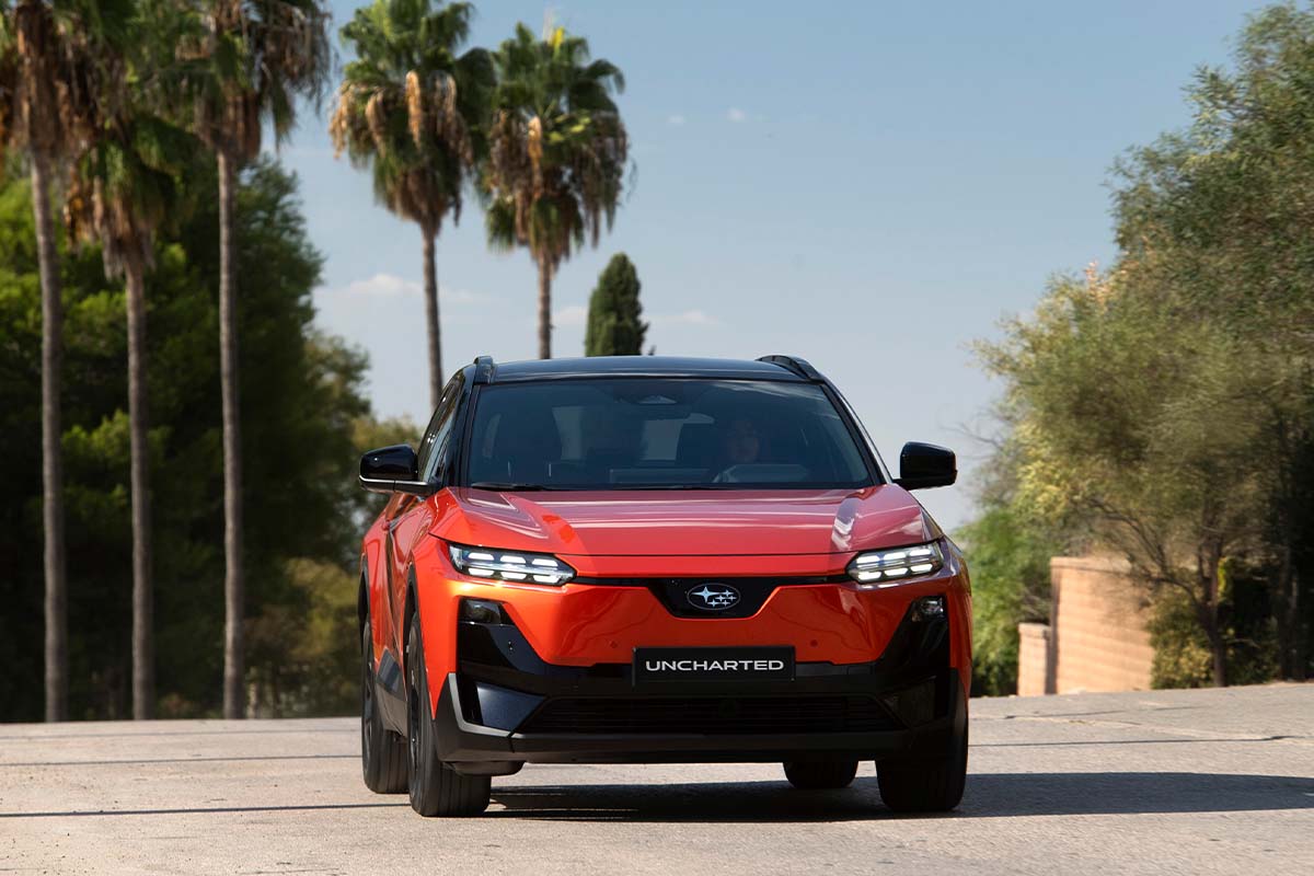 zu sehen orangener Uncharted von vorne